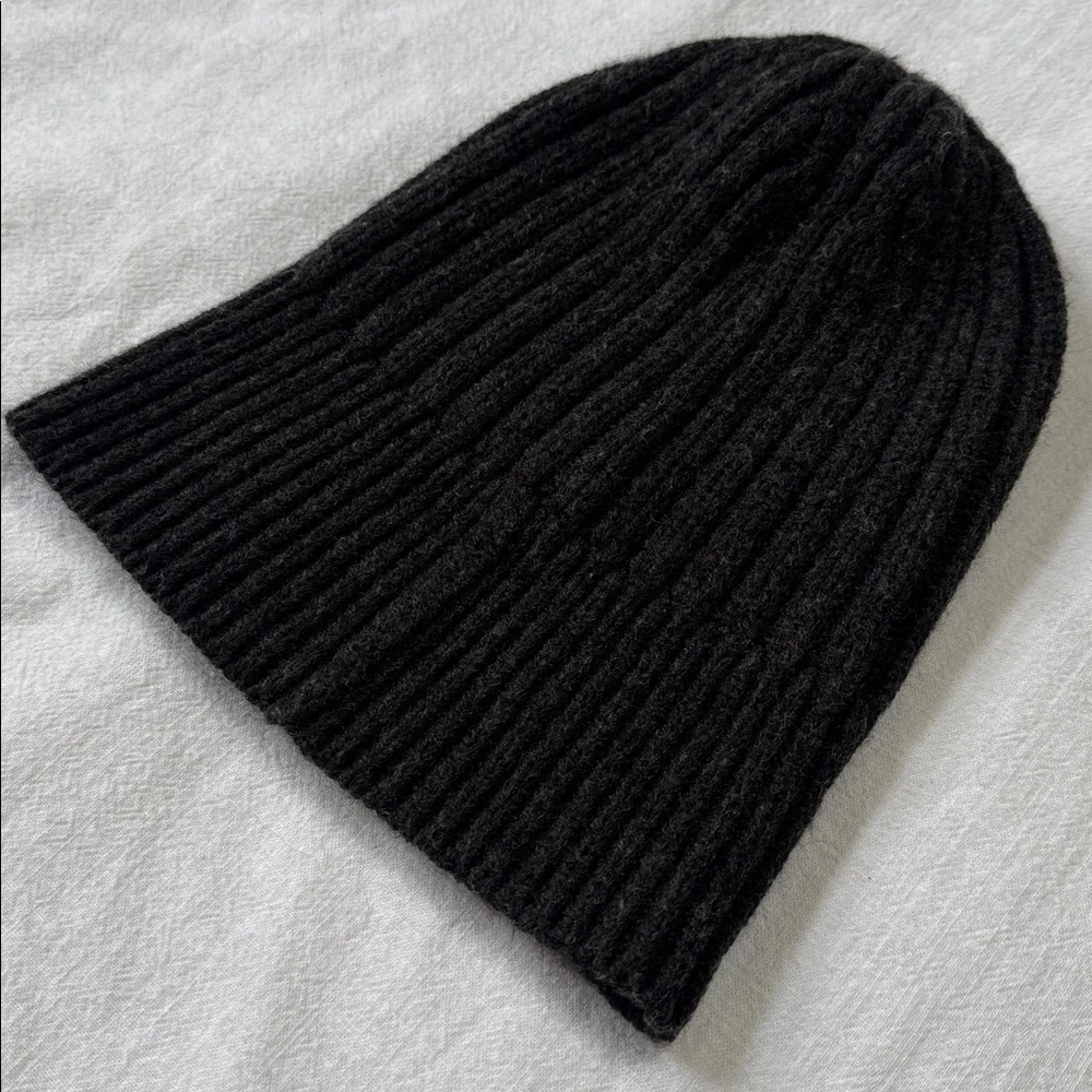 UNIQLO HEATTECH RIBBED BEANIE Wool Blend DARK GRAY 478303 +BONUS HAT NAVY UNISEX